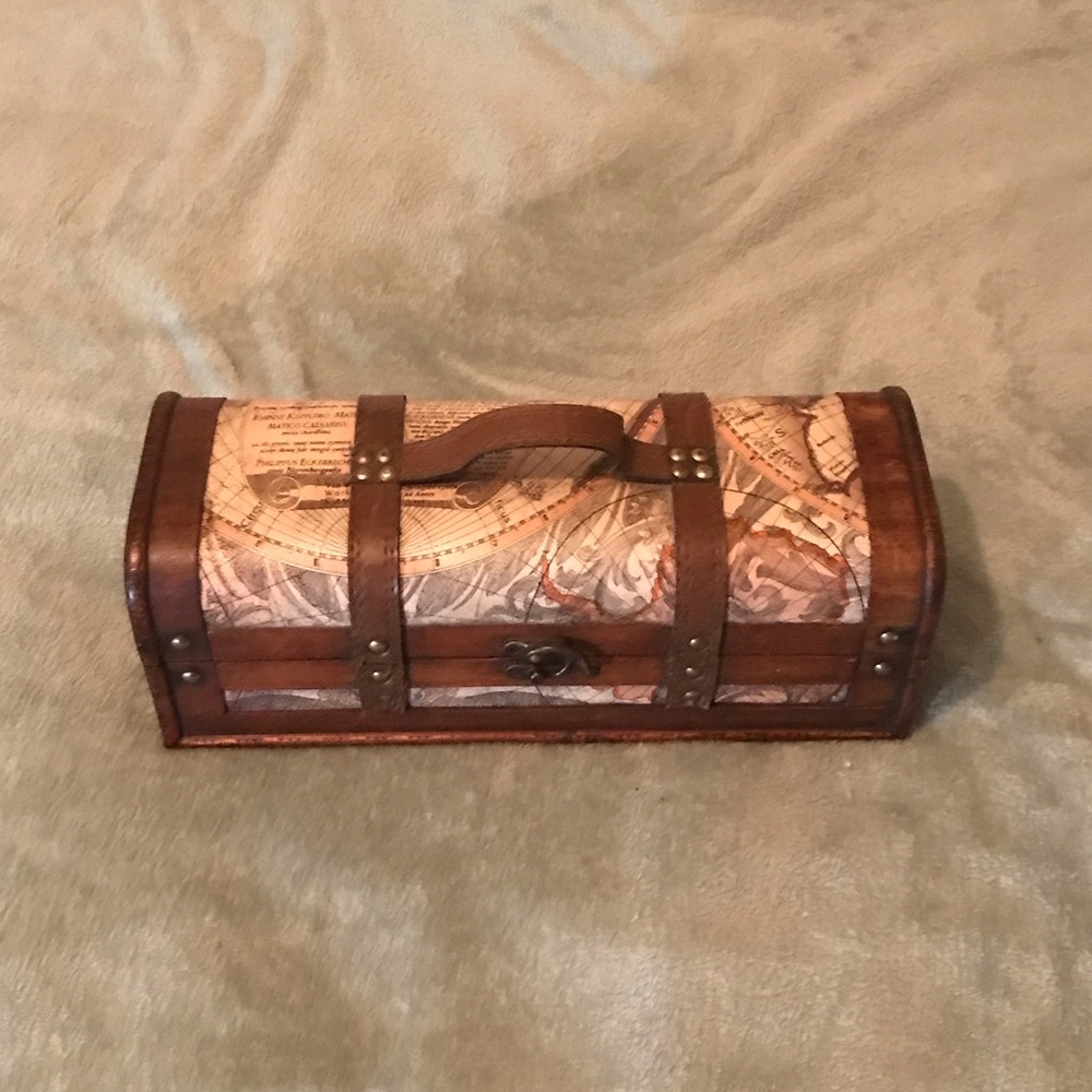 Wood and Leather wine box with maps decor. Unique box